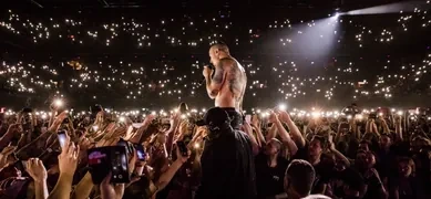 Back photo by Ben Houdijk taken at the Ziggo Dome in Amsterdam on June 20, 2017