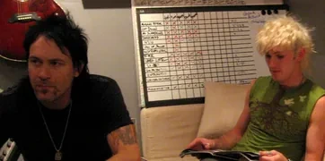 Dead By Sunrise song board